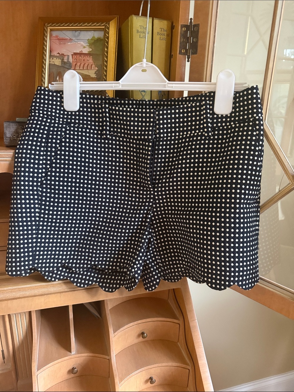 Black and White Polka Dot Scallop Hem Women’s Shorts